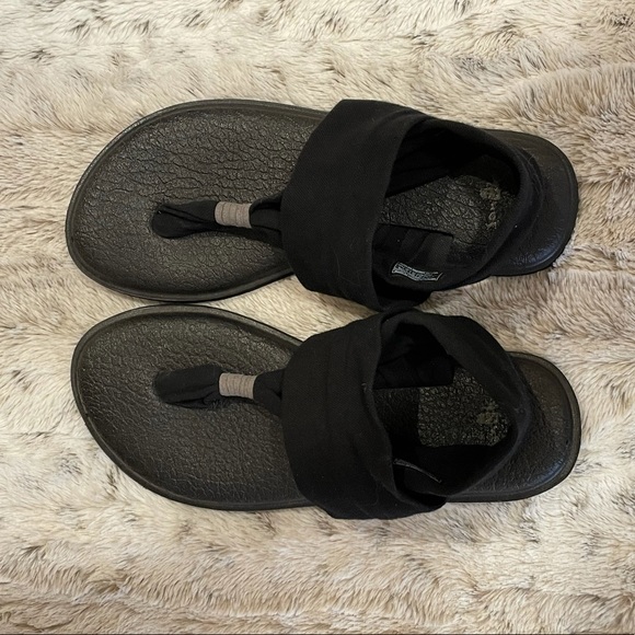 Sanuk: yoga slings - Picture 1 of 6